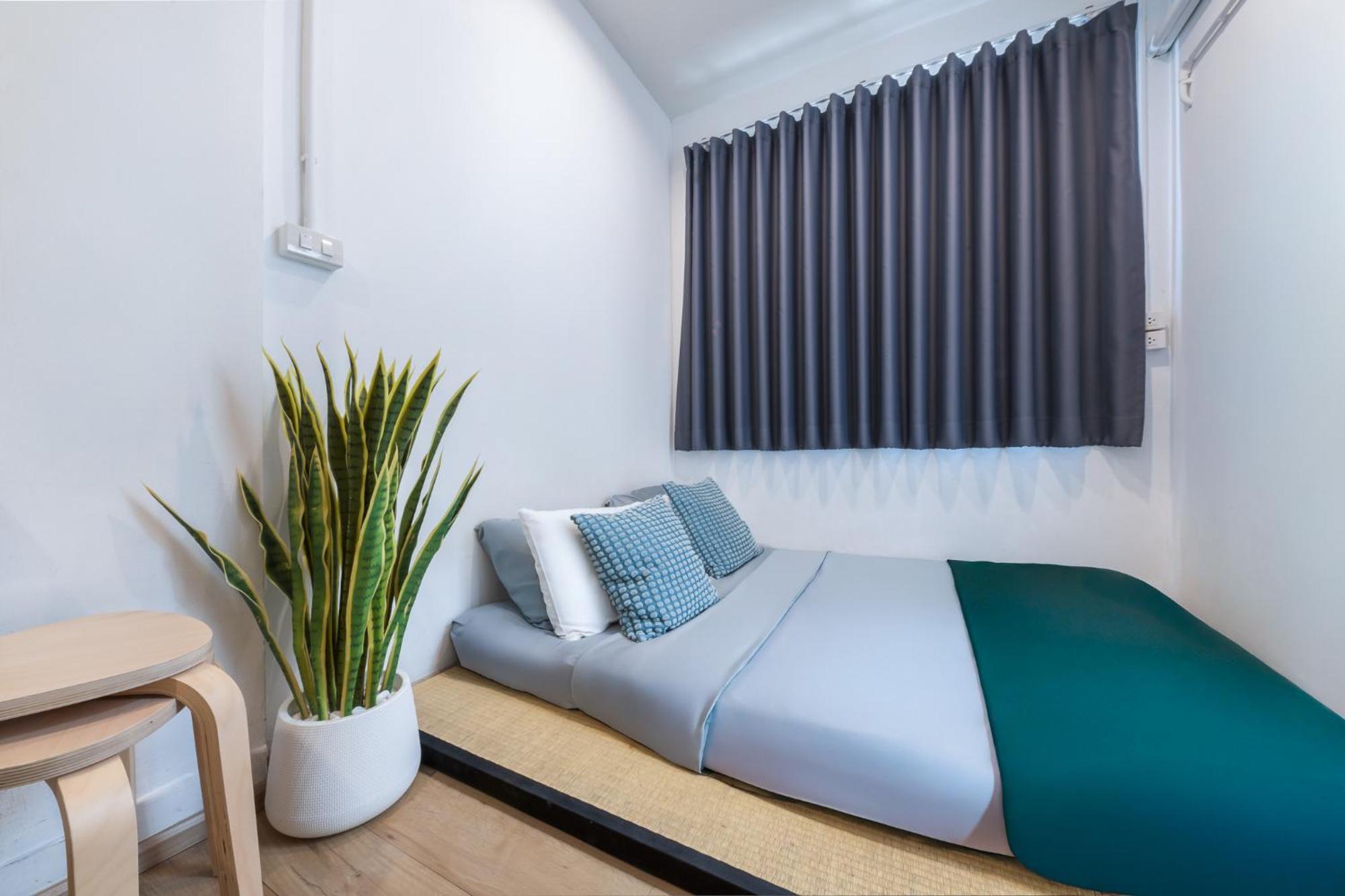 Platinum Deluxe Shopping Apartments Бангкок Екстер'єр фото