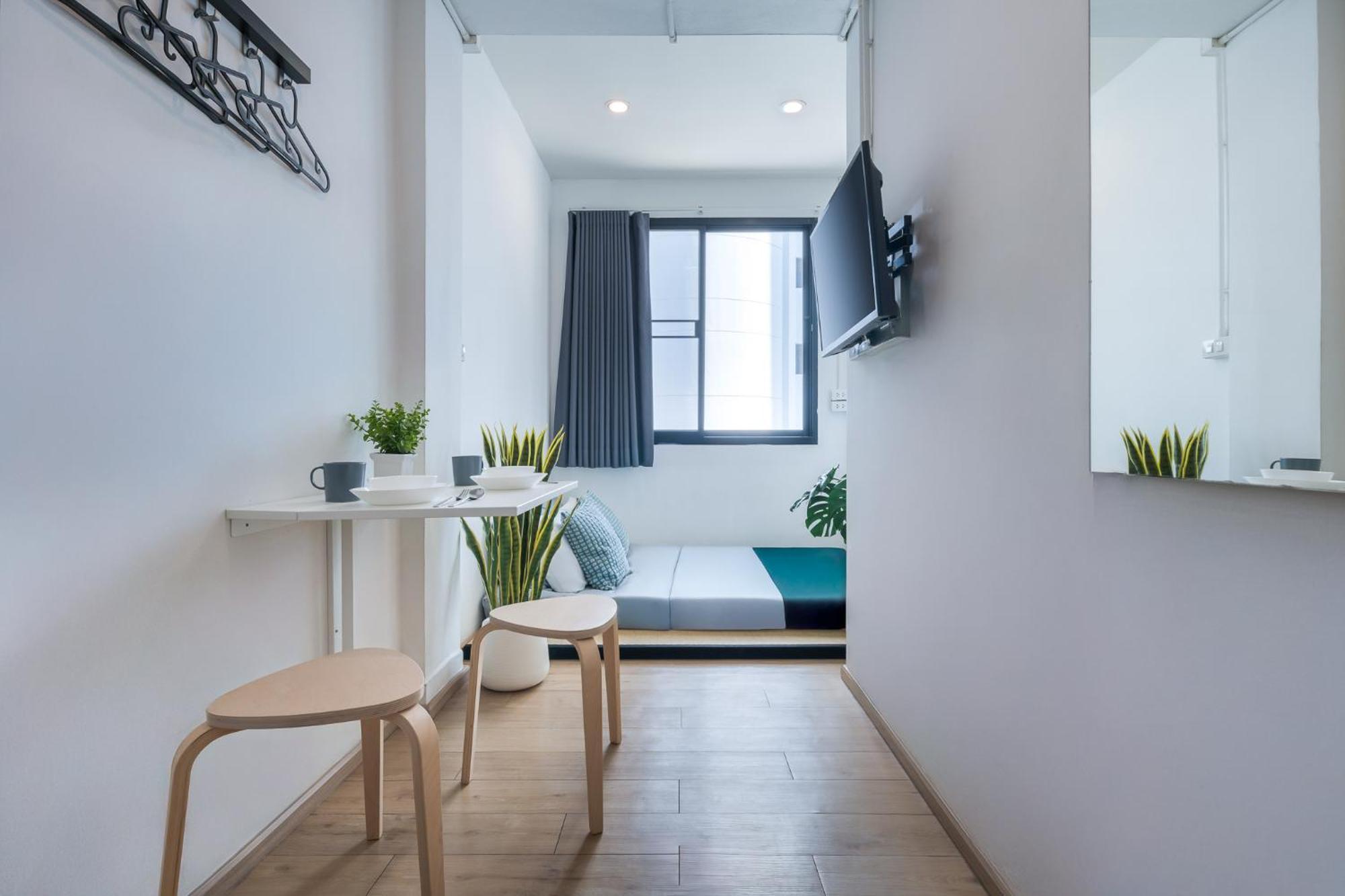 Platinum Deluxe Shopping Apartments Бангкок Екстер'єр фото