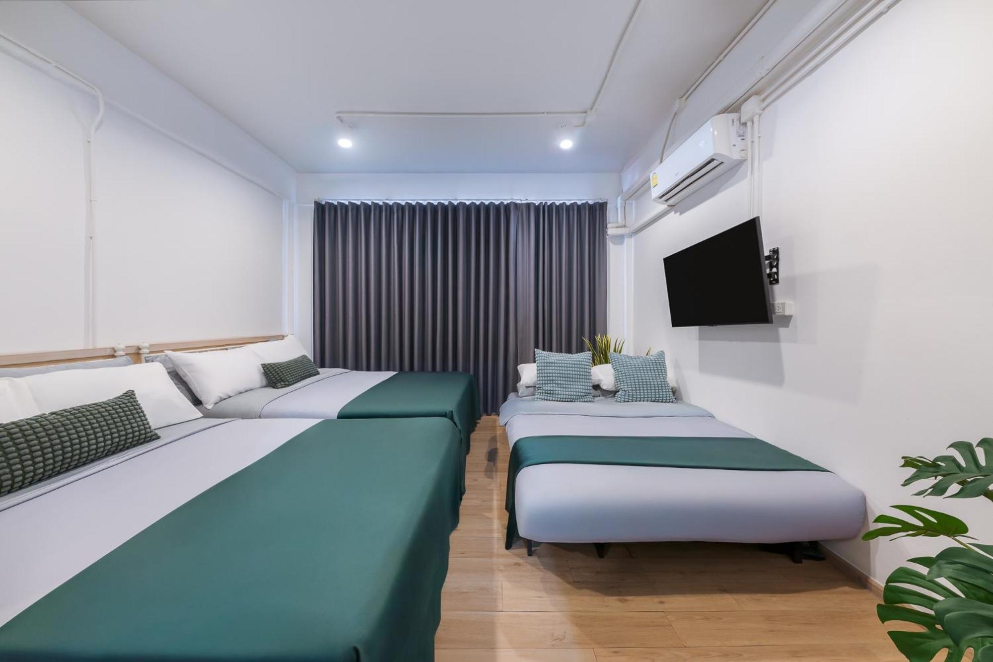 Platinum Deluxe Shopping Apartments Бангкок Екстер'єр фото